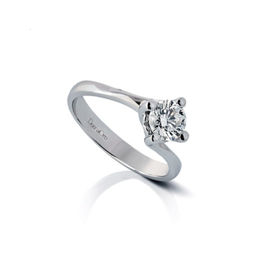 White gold diamond engagement ring  