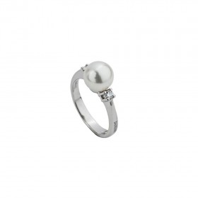 White gold pearl ring
